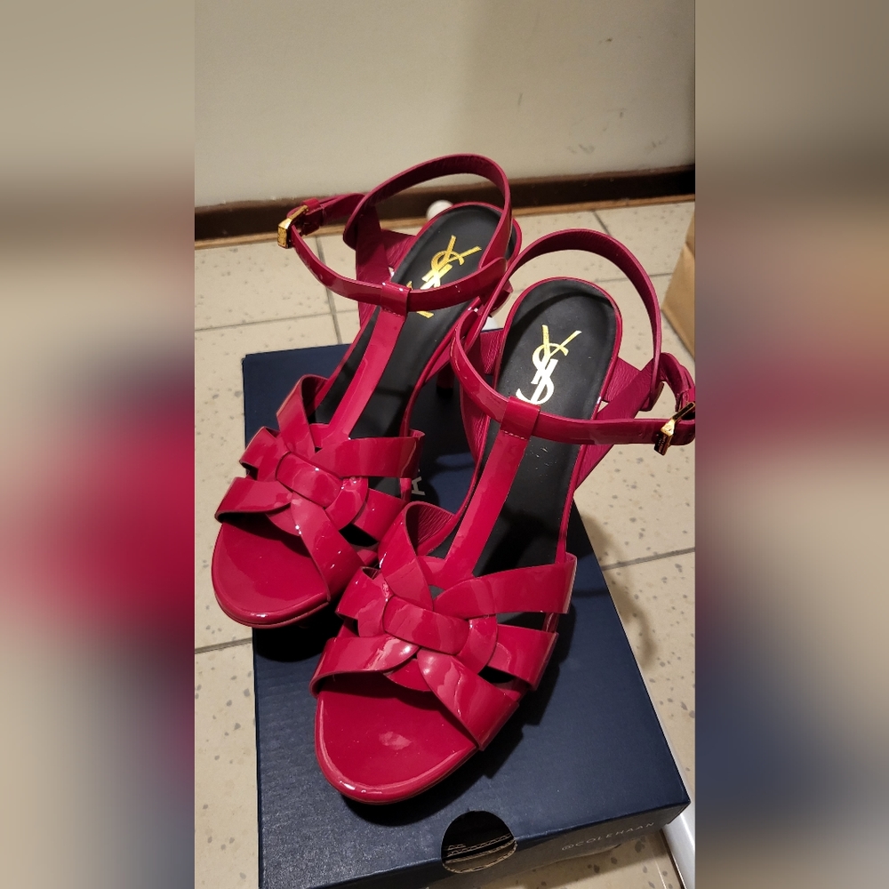 Authentic Saint Laurent Tribute Sandals in Fuchsia - Picture 11 of 11